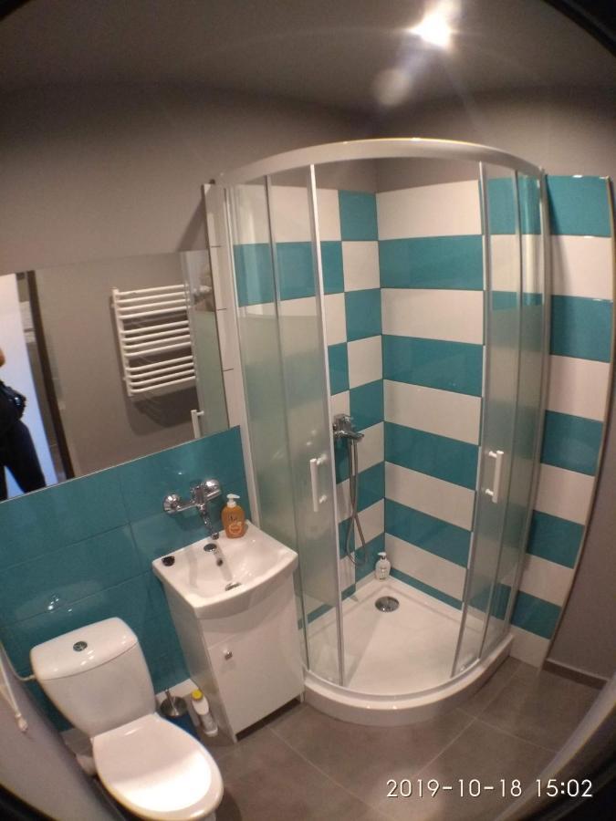 2120 Przyjazni 4 - Tanie Pokoje - Samodzielne Zameldowanie - Self Check In Poznan Bagian luar foto