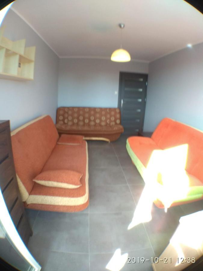 2120 Przyjazni 4 - Tanie Pokoje - Samodzielne Zameldowanie - Self Check In Poznan Bagian luar foto