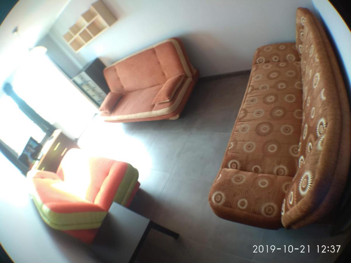 2120 Przyjazni 4 - Tanie Pokoje - Samodzielne Zameldowanie - Self Check In Poznan Bagian luar foto