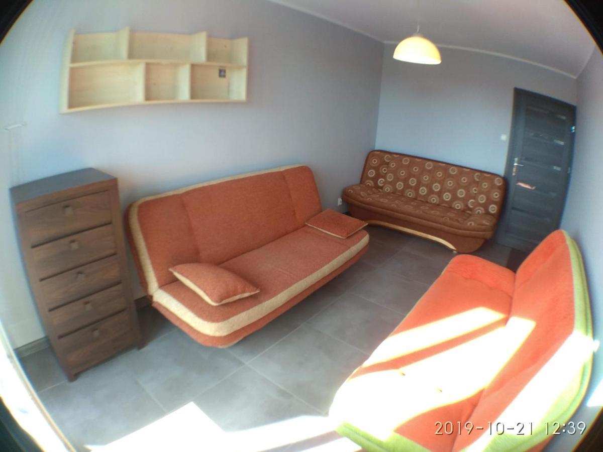 2120 Przyjazni 4 - Tanie Pokoje - Samodzielne Zameldowanie - Self Check In Poznan Bagian luar foto